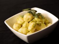 Krielaardappeltjes met kruidenboter